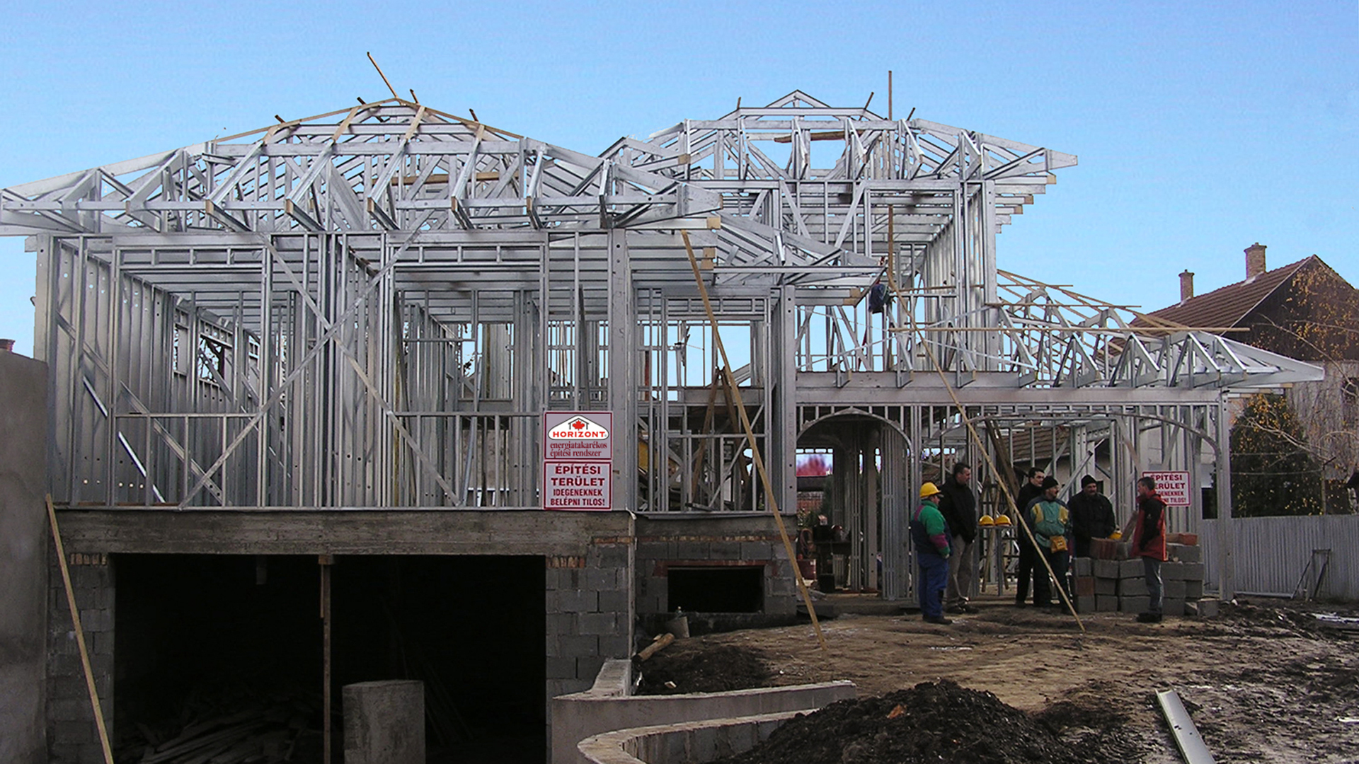 HORIZONT-35.jpg HORIZONT-35.jpg