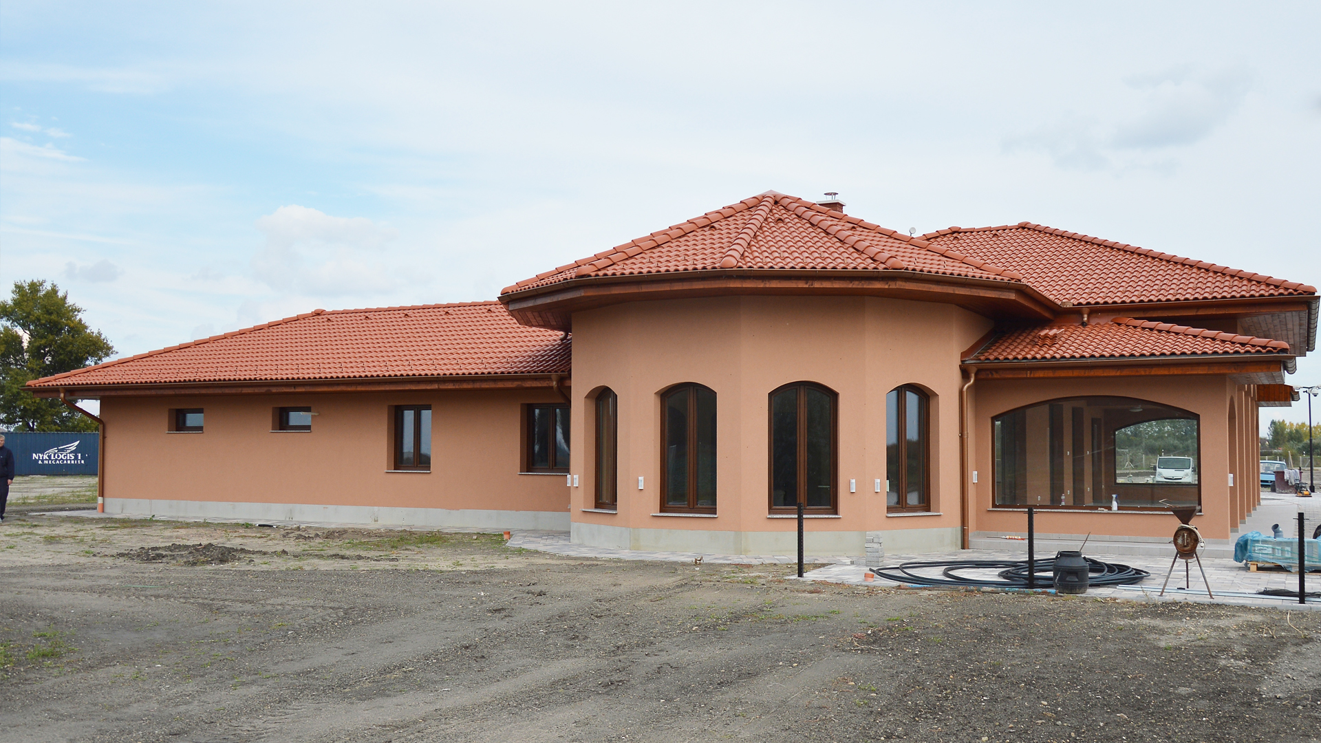 HORIZONT-5.jpg HORIZONT-5.jpg